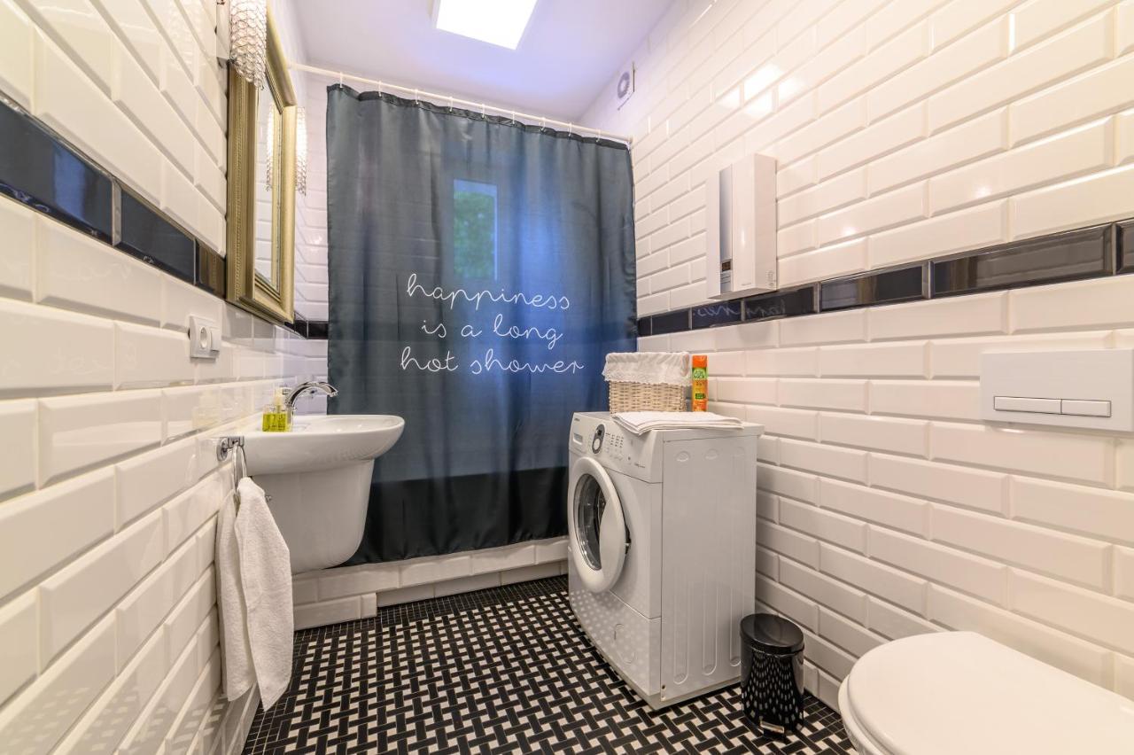 Max Apartment